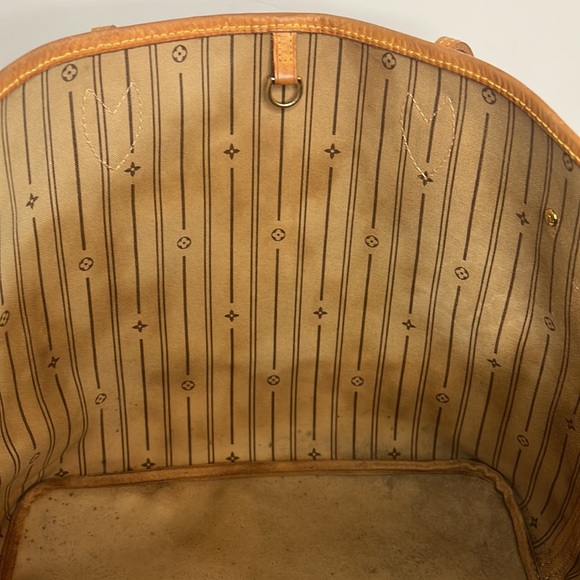 Louis Vuitton Neverfull MM monogram beige interior - Picture 12 of 16